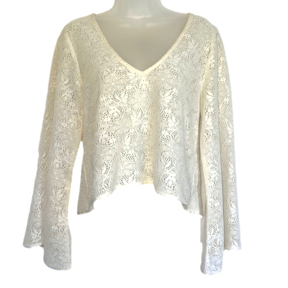 𝅺show Me Your MuMu Lace Cropped Bell Sleeve Blouse